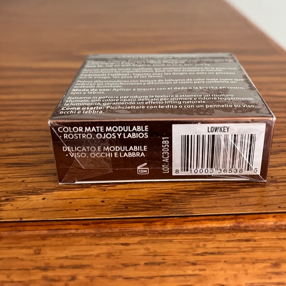 NIB Danessa Myricks Beauty ✨Yummy Skin Blurring Balm Powder Lowlighter Soft Glow - Picture 10 of 10